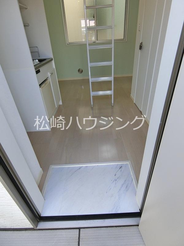 グラード東中野2階 玄関