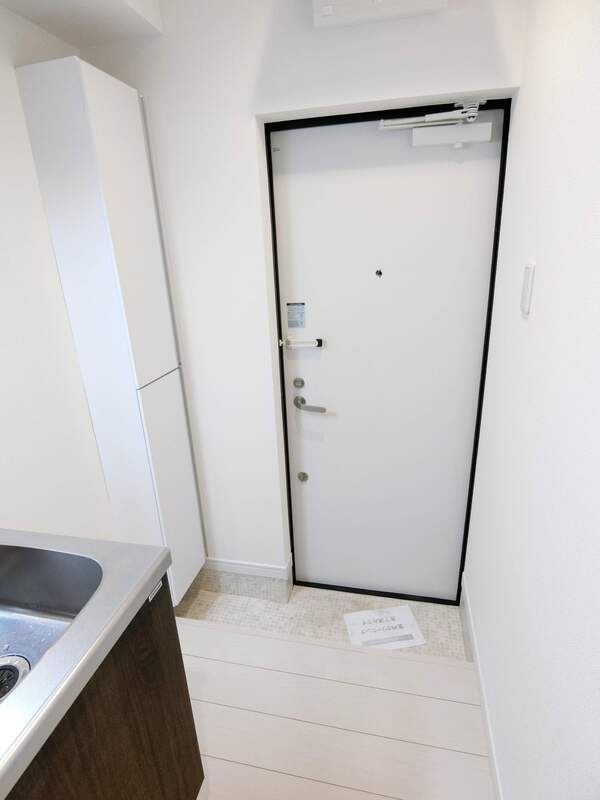 ネビュラ鋼管通3階 玄関