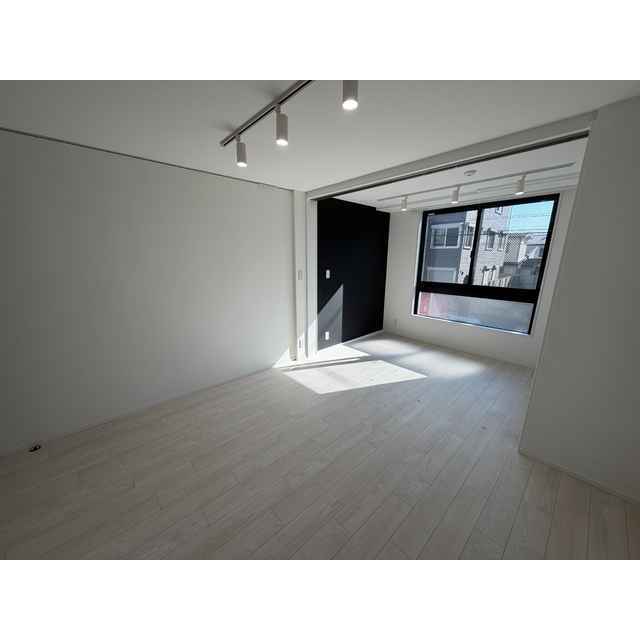 LUORE池上Ⅱ0402号室 リビング