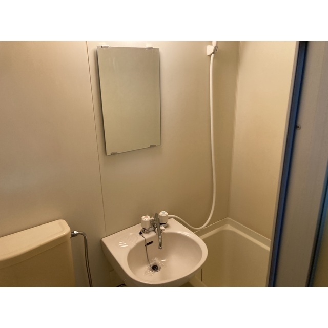 トレニア235号室 内観