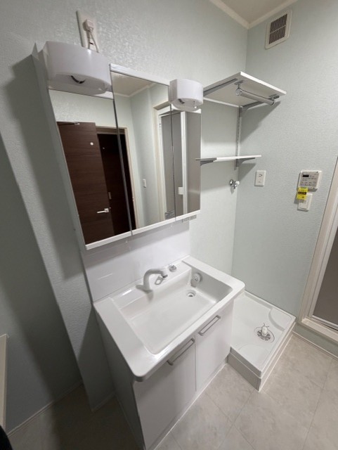 ＣＬＡＩＲＥ　　ＭＵＳＡＳＨＩ201号室 洗面