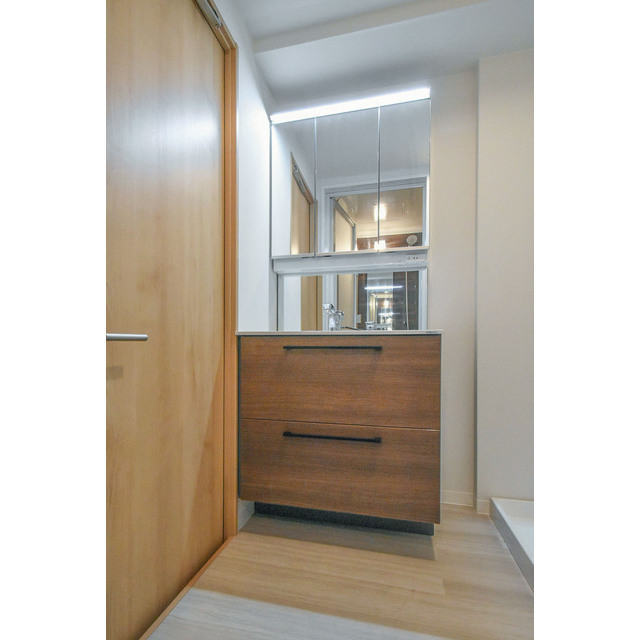 オーパスホームズ白山0701号室 内観