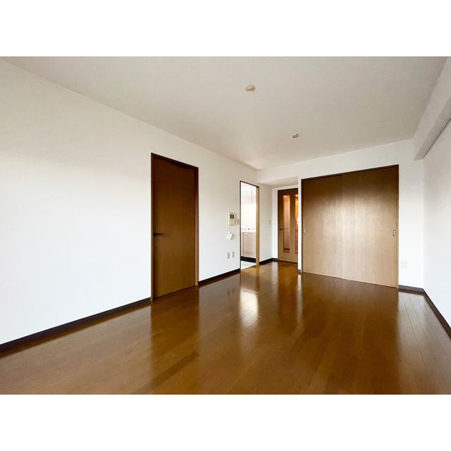 ルクレ川口イースト0702号室 リビング