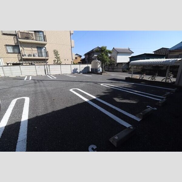 La-Vespa門井町201号室 駐車場