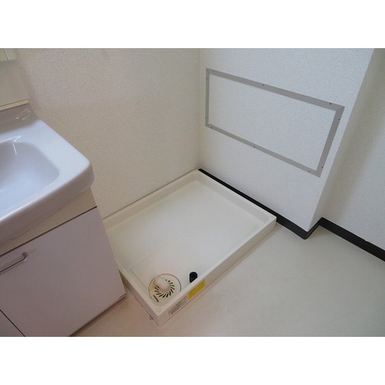 エコタワーバオバブ0201号室 洗濯機置き場