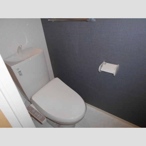 パティーナ202号室 トイレ　温水洗浄暖房便座