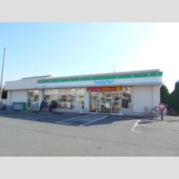 パークサイド ファミリーマート福生多摩橋通り店　徒歩3分(約230m)