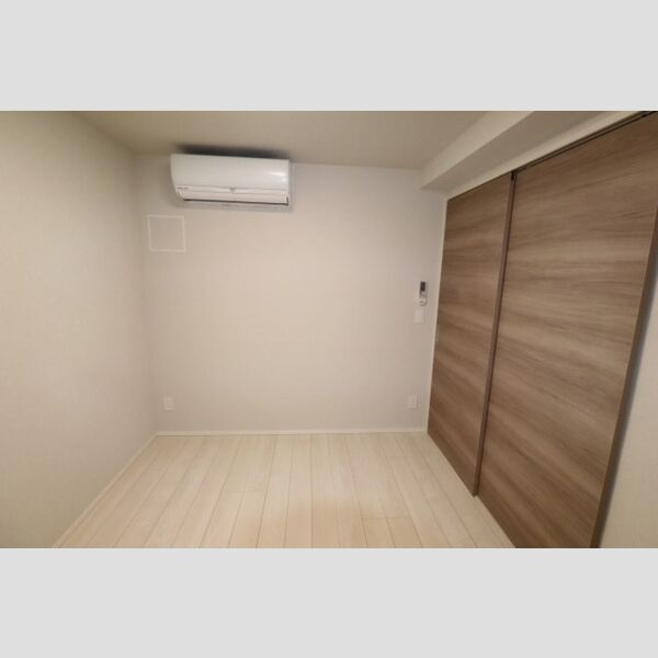 サンジョイアゼロ406号室 洋室5.2帖