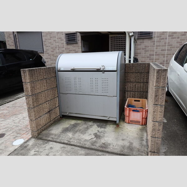 レオシェスタ 周辺