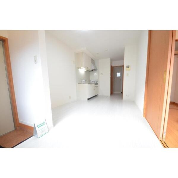 本牧グリーンハイツ102号室 リビング