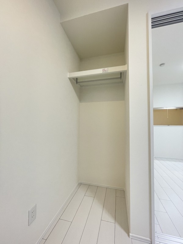 ＢＩＢＬＩＯ　ＳＵＧＡＭＯ3階 内観