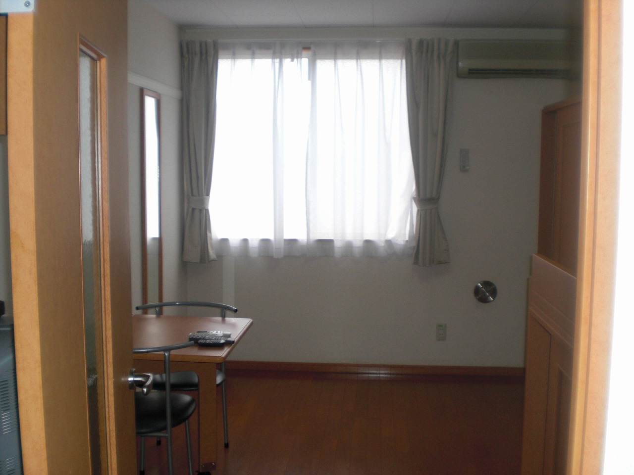 レオパレス桜 リビング