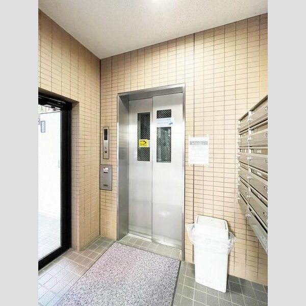 ハイネスモリタ エレベーター前