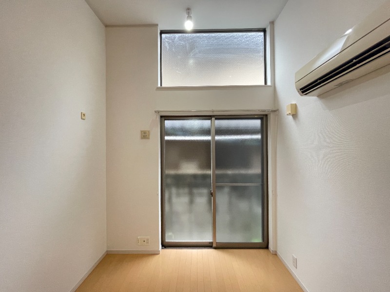 シャイニーソフト新宿御苑1階 部屋その他