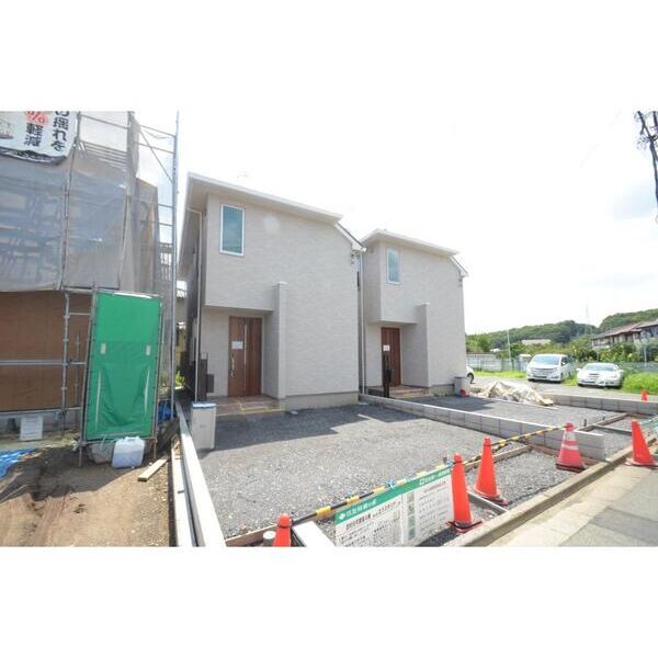 東村山市久米川町5丁目戸建B号室 エントランス