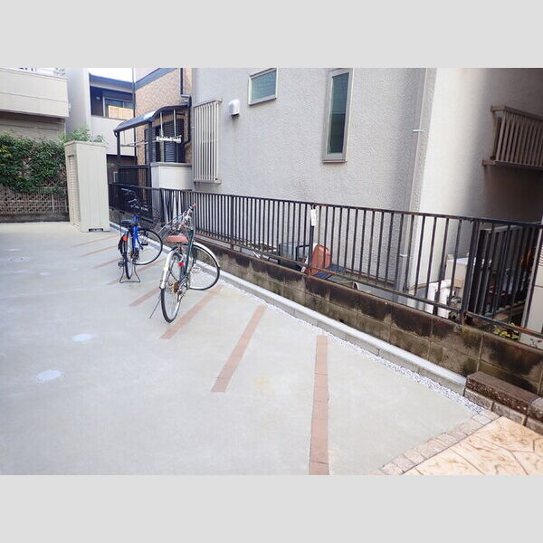 グレースハイム和光 駐輪場