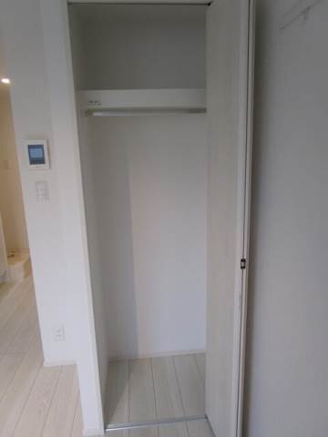 バーミープレイス吉祥寺Ⅱ2階 収納