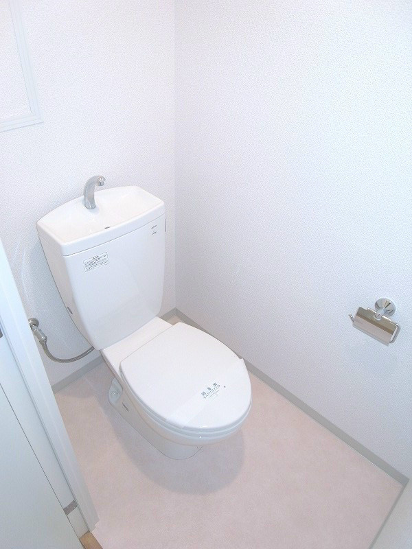 ラフィネＳ国分寺2階 トイレ