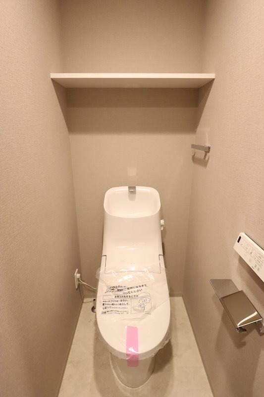 ジェノヴィア綾瀬Ⅱ7階 同建物別部屋の参考画像