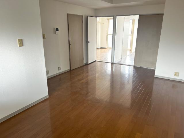 アビタシオン リビング