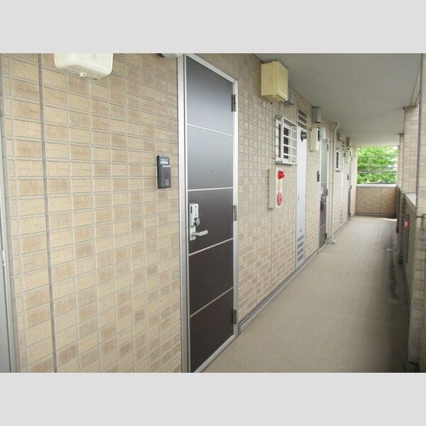 キャッスル桜木 玄関