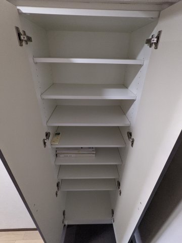 ジュモー京成船橋404号室 収納