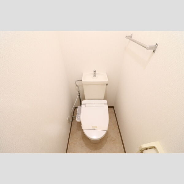 ルミナール203号室 温水洗浄暖房便座