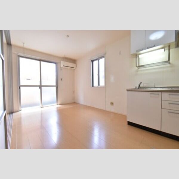 ルミエール102号室 リビングダイニングキッチン