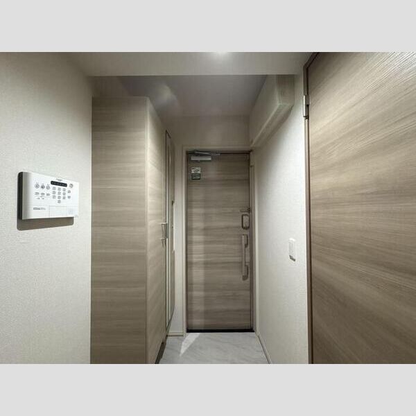 セレスティア六町Ⅱ302号室 玄関