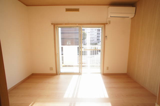 アーバンスクウェアーなかにしＢ棟 リビング