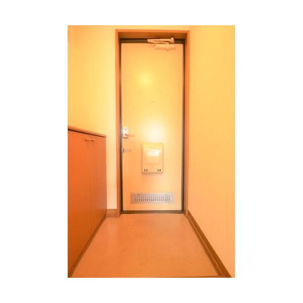 カーサ　ジラソーレ 玄関