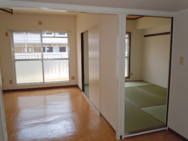 カサベルデ立野 リビング