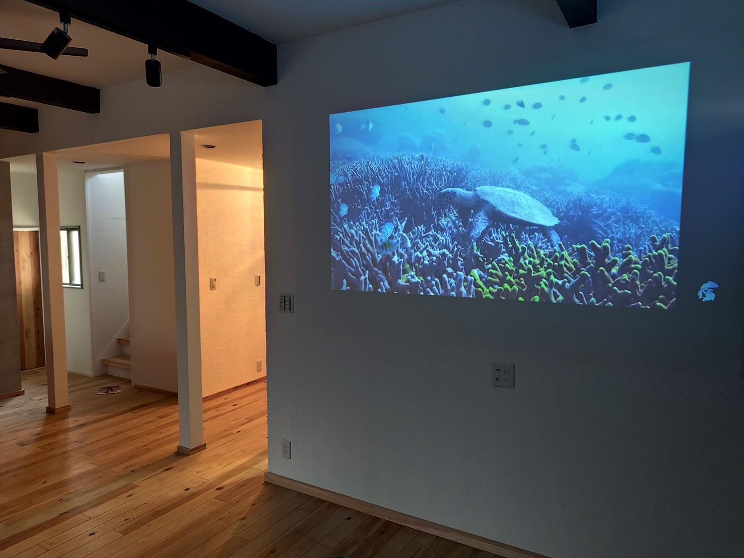 平塚カフェ風ヴィンテージHOUSE４ 100インチプロジェクタで映画鑑賞を！