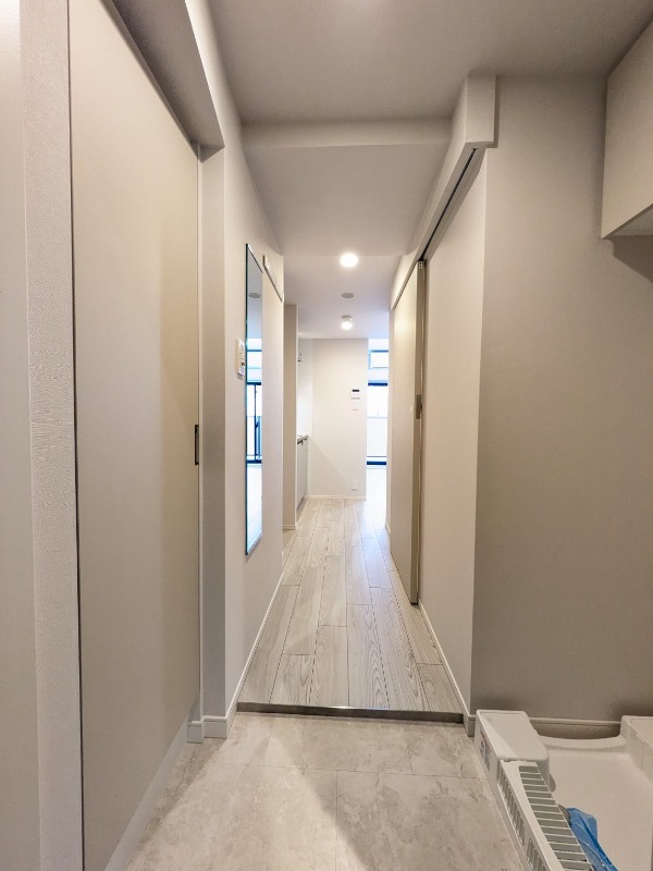 クロスレジデンス神田神保町6階 玄関