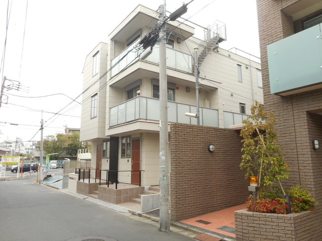 アルチザン表参道0202号室 外観