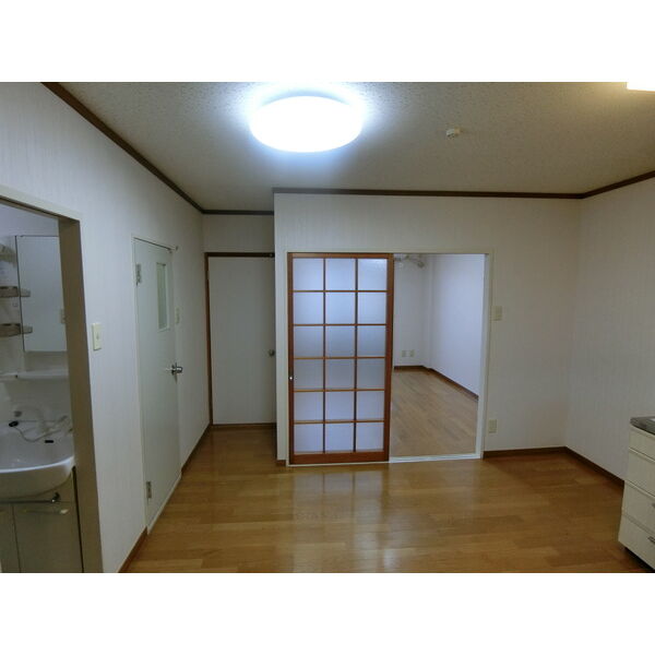 パインニードル301号室 同建物別部屋の参考画像