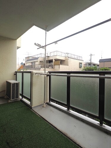 自由が丘パインクレスト バルコニー（内装前）