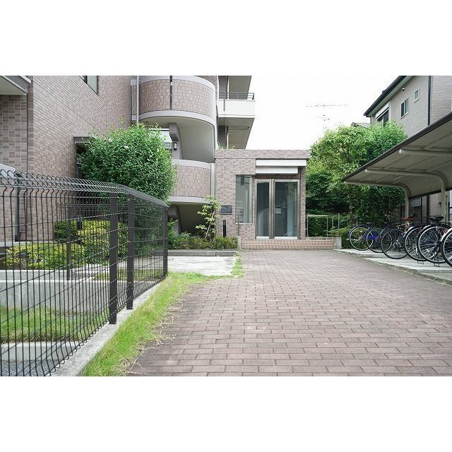 パーシモン・アビデ 外観