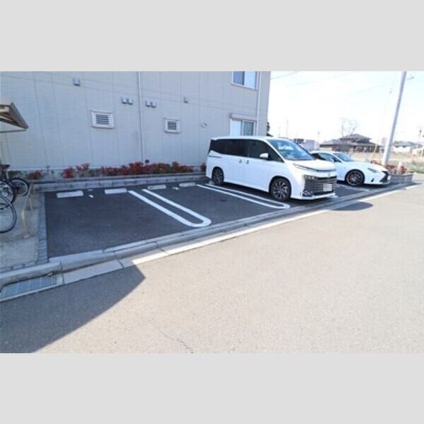 インペリアルおおたかの森 駐車場