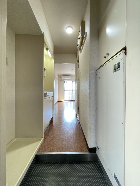 スカイコートよみうりランド313号室 玄関
