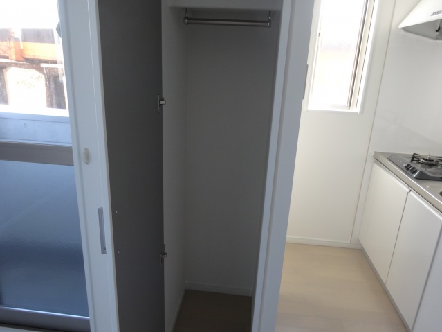 ＣＢ東川口フローラ2階 収納