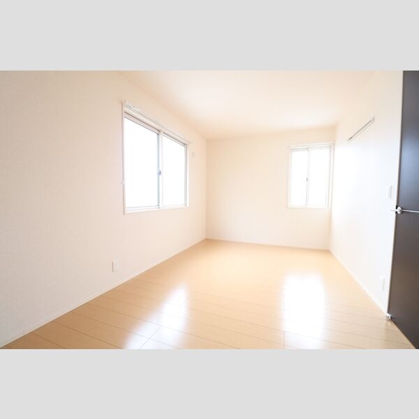 スピカ203号室 洋室(8.2帖)