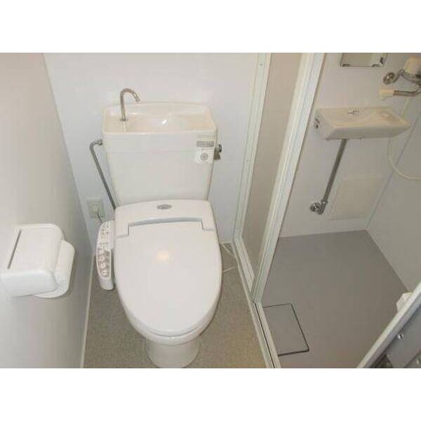 メゾン・ド・ヴェール0203号室 トイレ