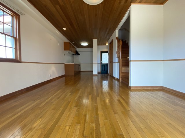 カーサ　アル・マーレ弐番館 内装は落ち着いています