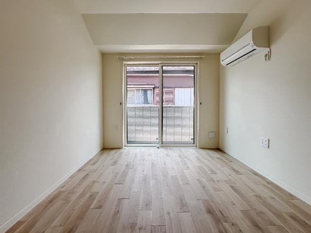 ル・ドージュ1階 内観