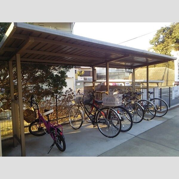 スクエア 駐輪場