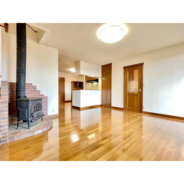 石田シャーウッド貸家 ☆LDK21.1帖