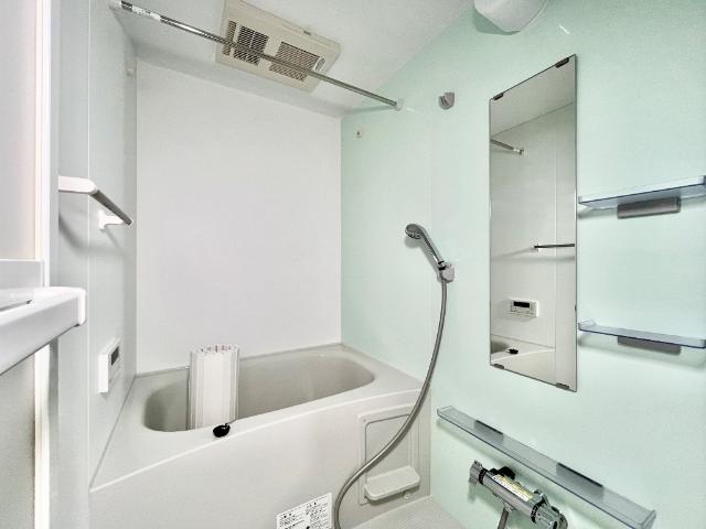 ＲＵＢＥＬＵＳＯ（ルベルソ）102号室 バス