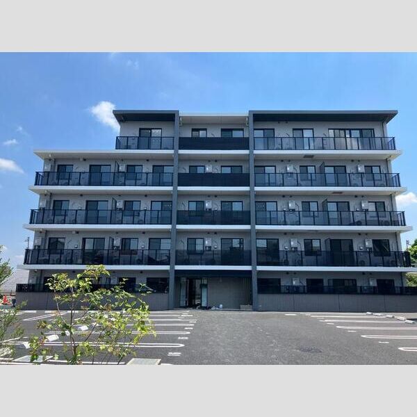 Royal Hills107号室 建物外観