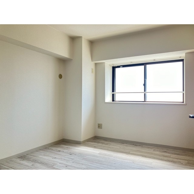 マーカスヒル湘南 洋室①